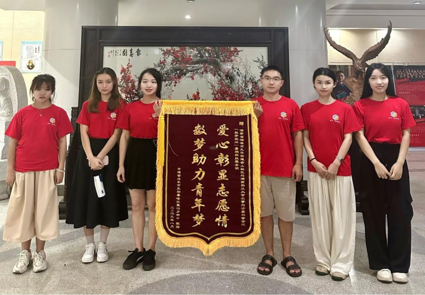 c49cf8628d3e4a3da50040e8b3a01268.jpg f6a1d54b60e14977a53c2f58c3a502ac.jpg